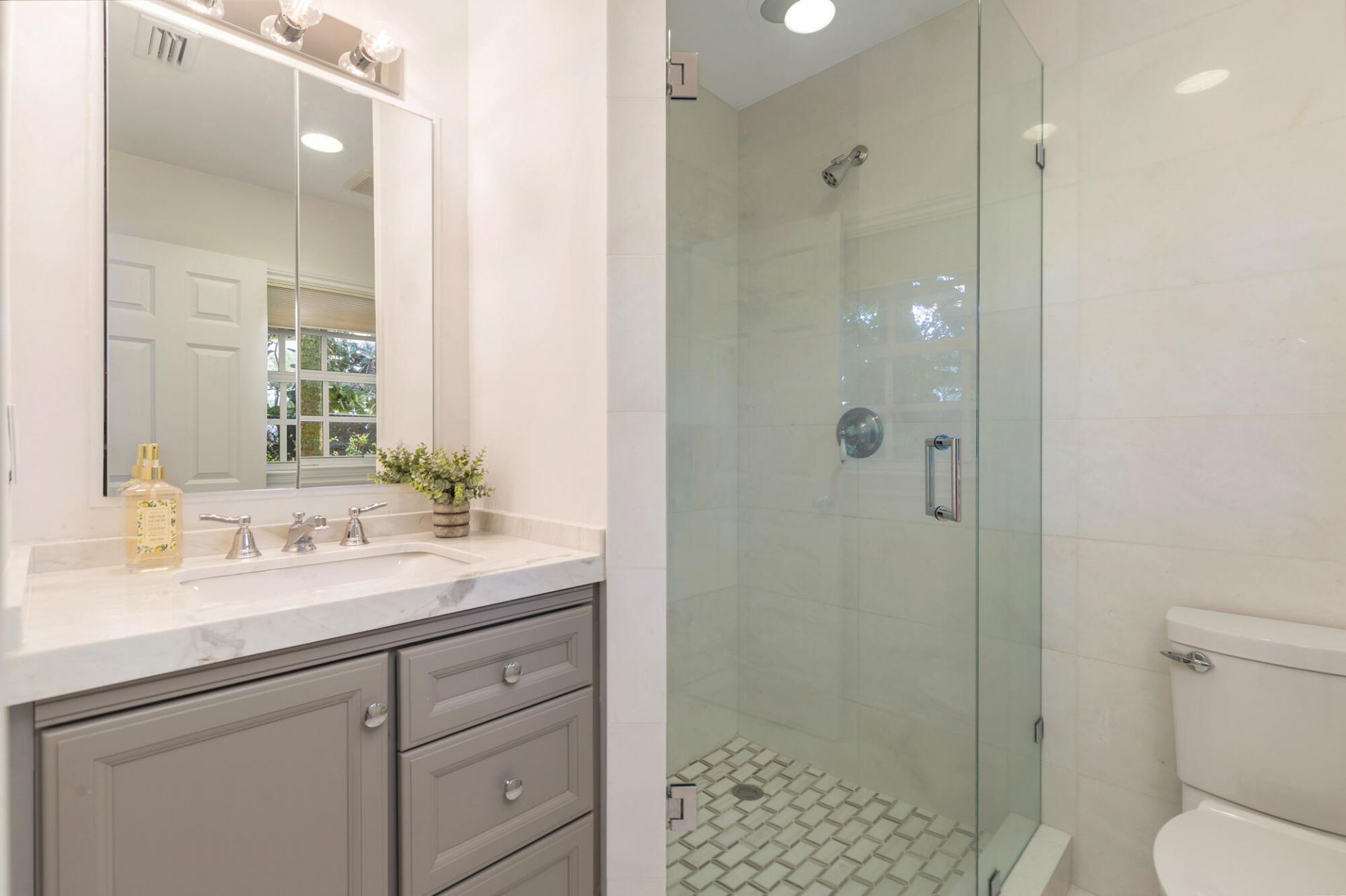 216 Bahama Lane, Palm Beach, FL 33480 Photo