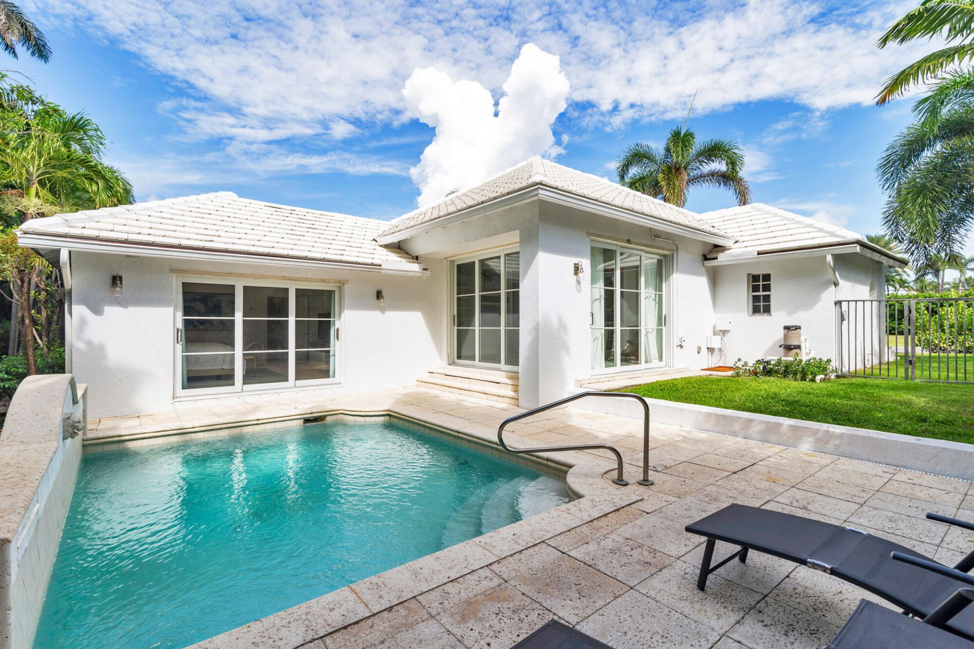 216 Bahama Lane, Palm Beach, FL 33480 Photo