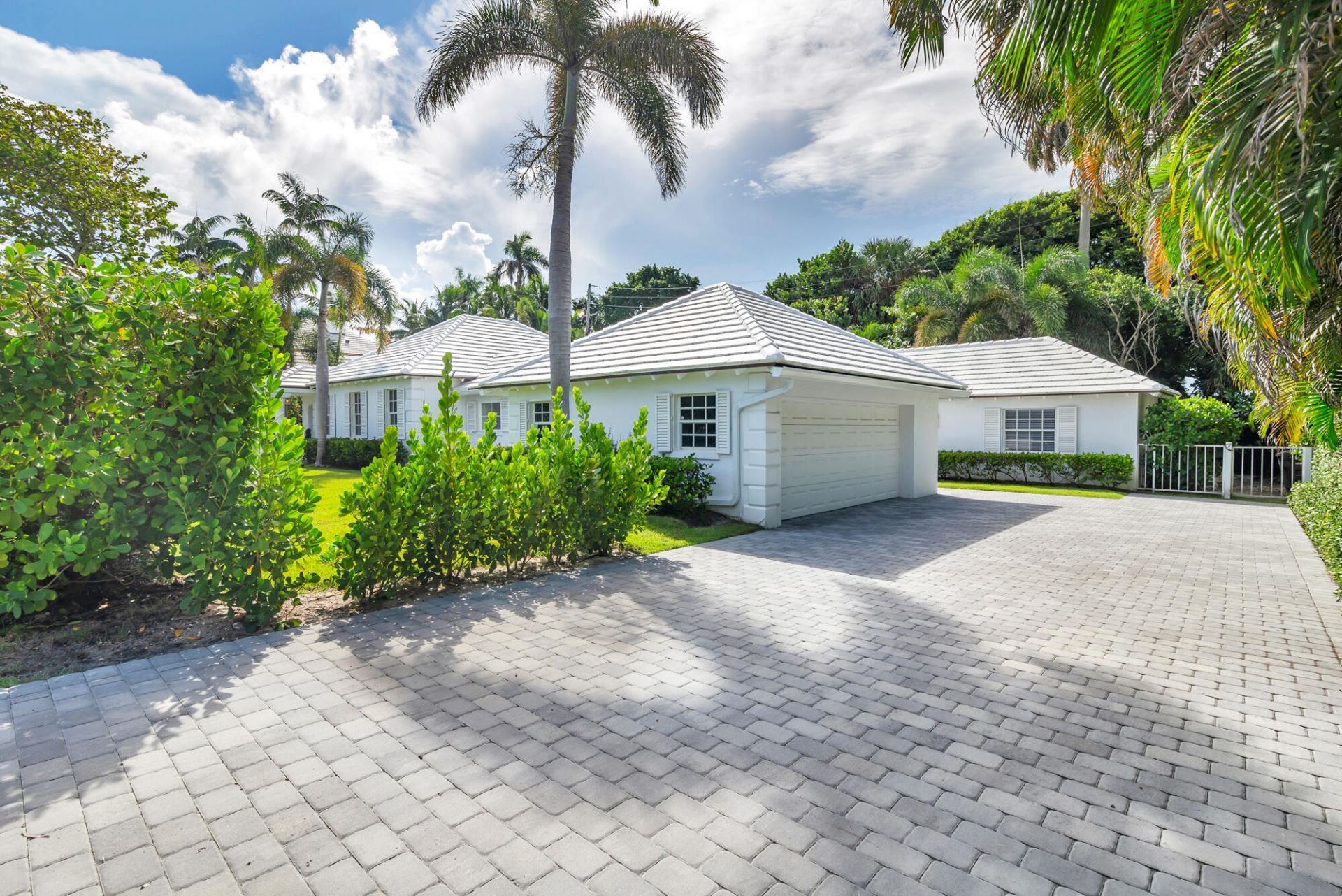 216 Bahama Lane, Palm Beach, FL 33480 Photo