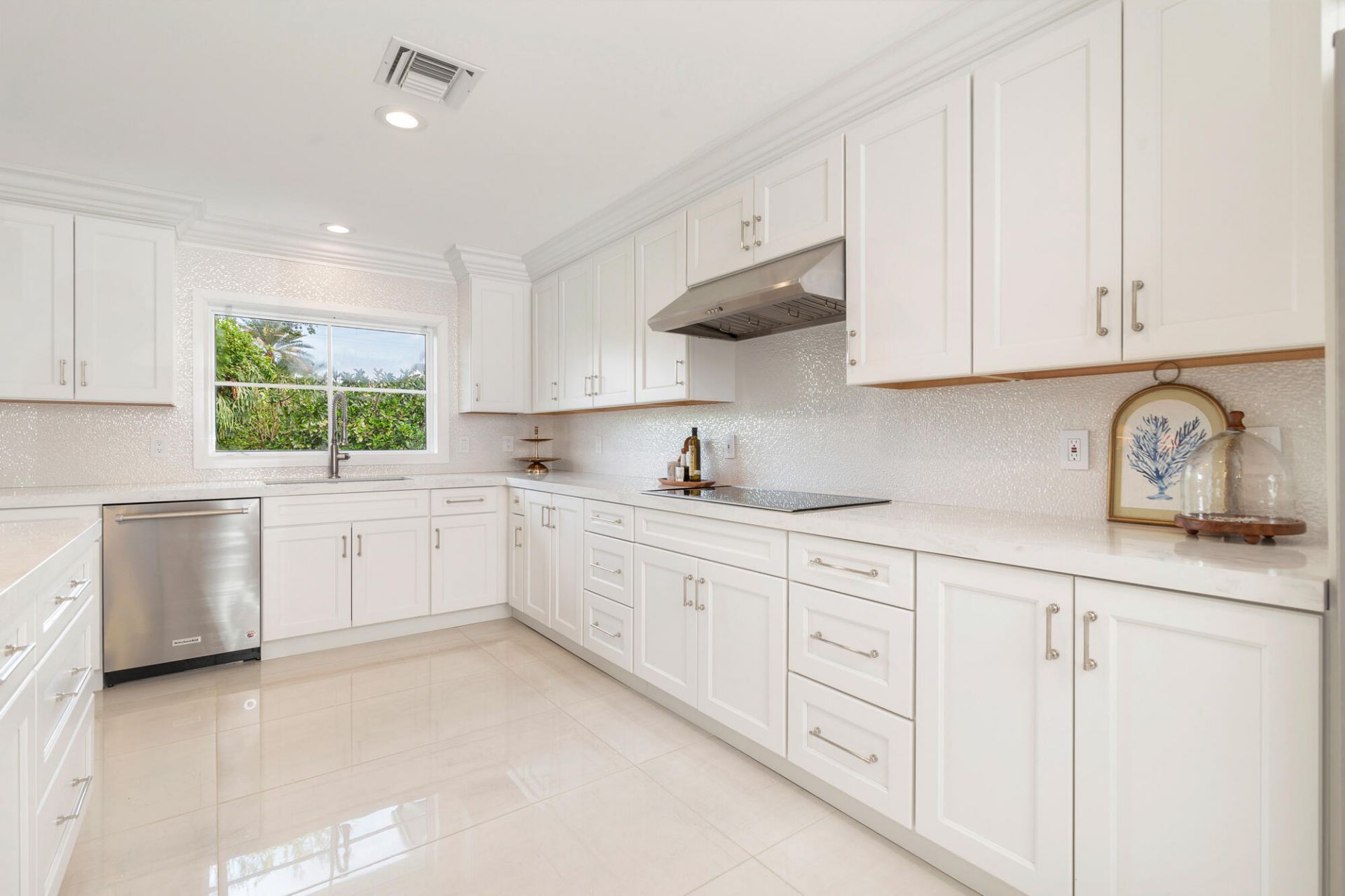 216 Bahama Lane, Palm Beach, FL 33480 Photo