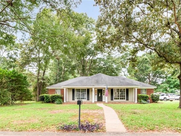 480 Breckenridge Drive E, Mobile, AL 36608