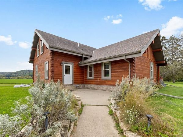 776 S Center Creek Road, Nelson, WI 54756