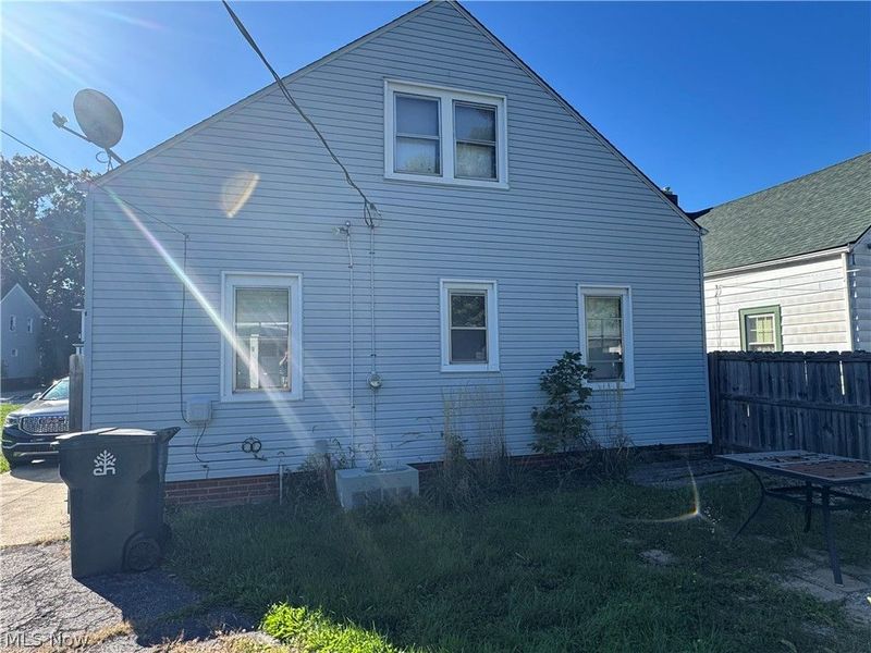 871 Lecona Road, Cleveland Heights, OH 44121 Photo 3
