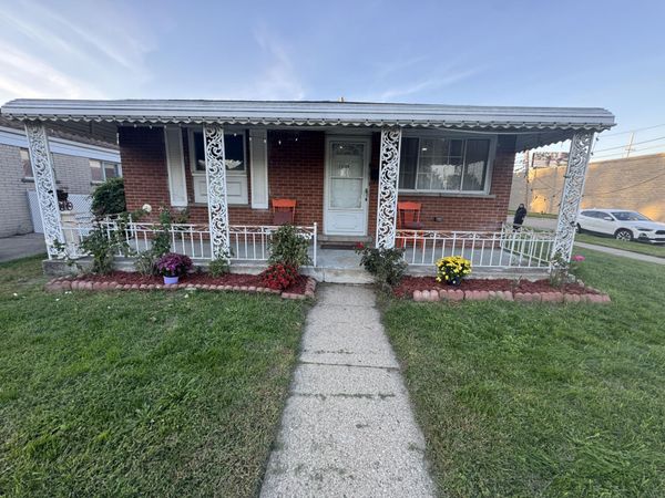 24104 Hass Street, Dearborn Heights, MI 48127