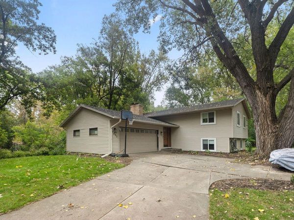 7532 Xerxes Avenue N, Brooklyn Park, MN 55444