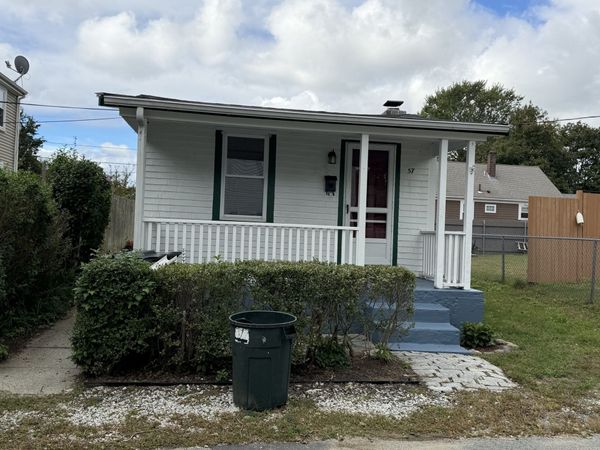 57 Clancy St, Swansea, MA 02777