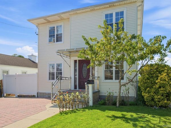 109 Gordon Avenue, Westbury, NY 11590