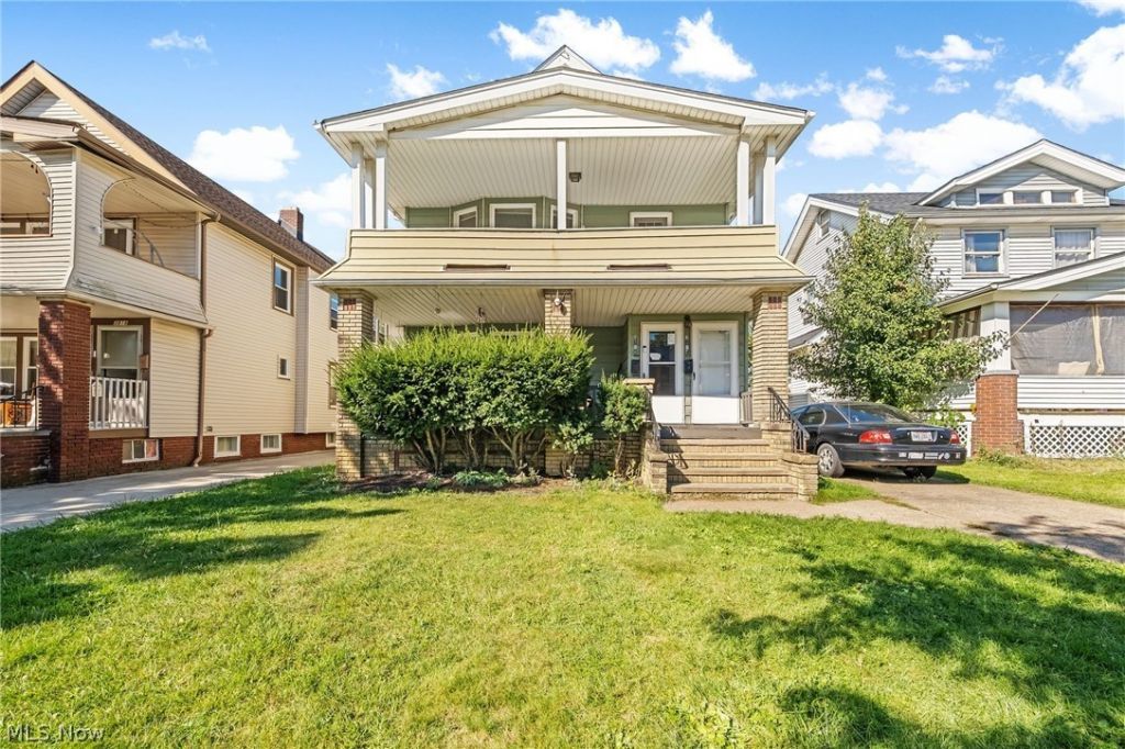 3812 W 135th Street, Cleveland, OH 44111 Main Photo
