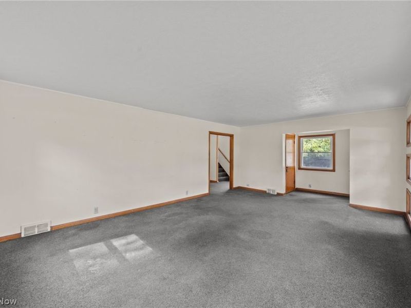 205 Center Road, Bedford, OH 44146 Photo 5