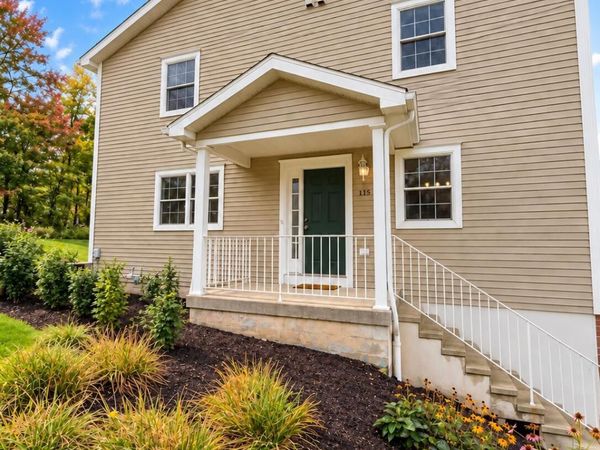 115 Parkland Drive, Unit BLDG 28, Clarks Summit, PA 18411