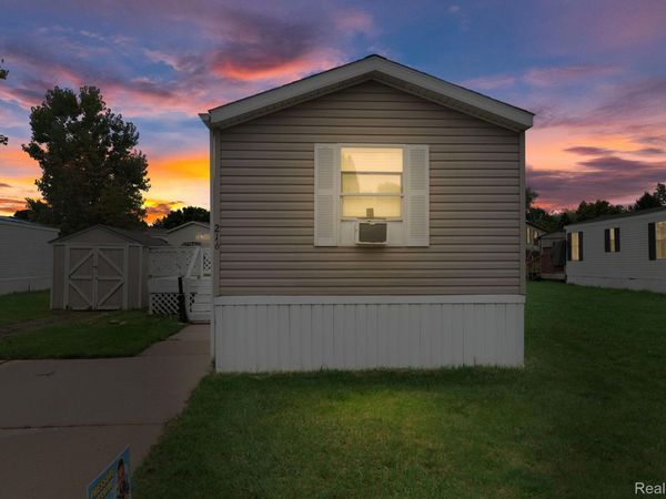 216 Jacqualyn Drive , Lapeer, Mi 48446