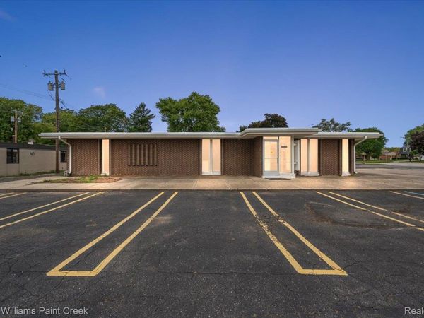 33433 6 Mile Road , Livonia, Mi 48152