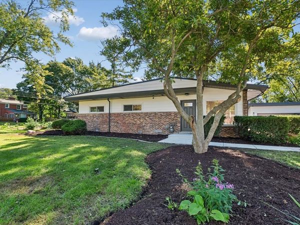 La Grange Highlands, IL 60525