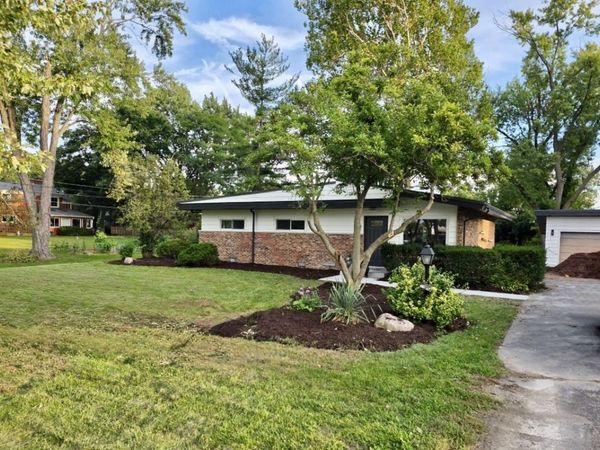 La Grange Highlands, IL 60525