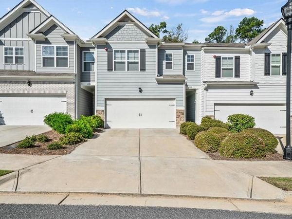 815 Upper Dove Court , Woodstock, GA 30188
