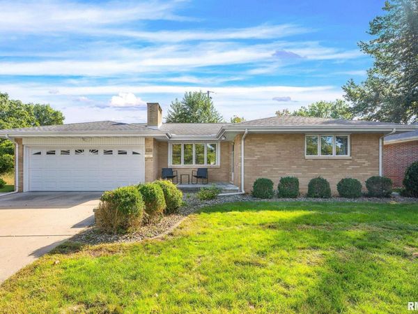 1022 N HOLLING Drive, West Peoria, IL 61604