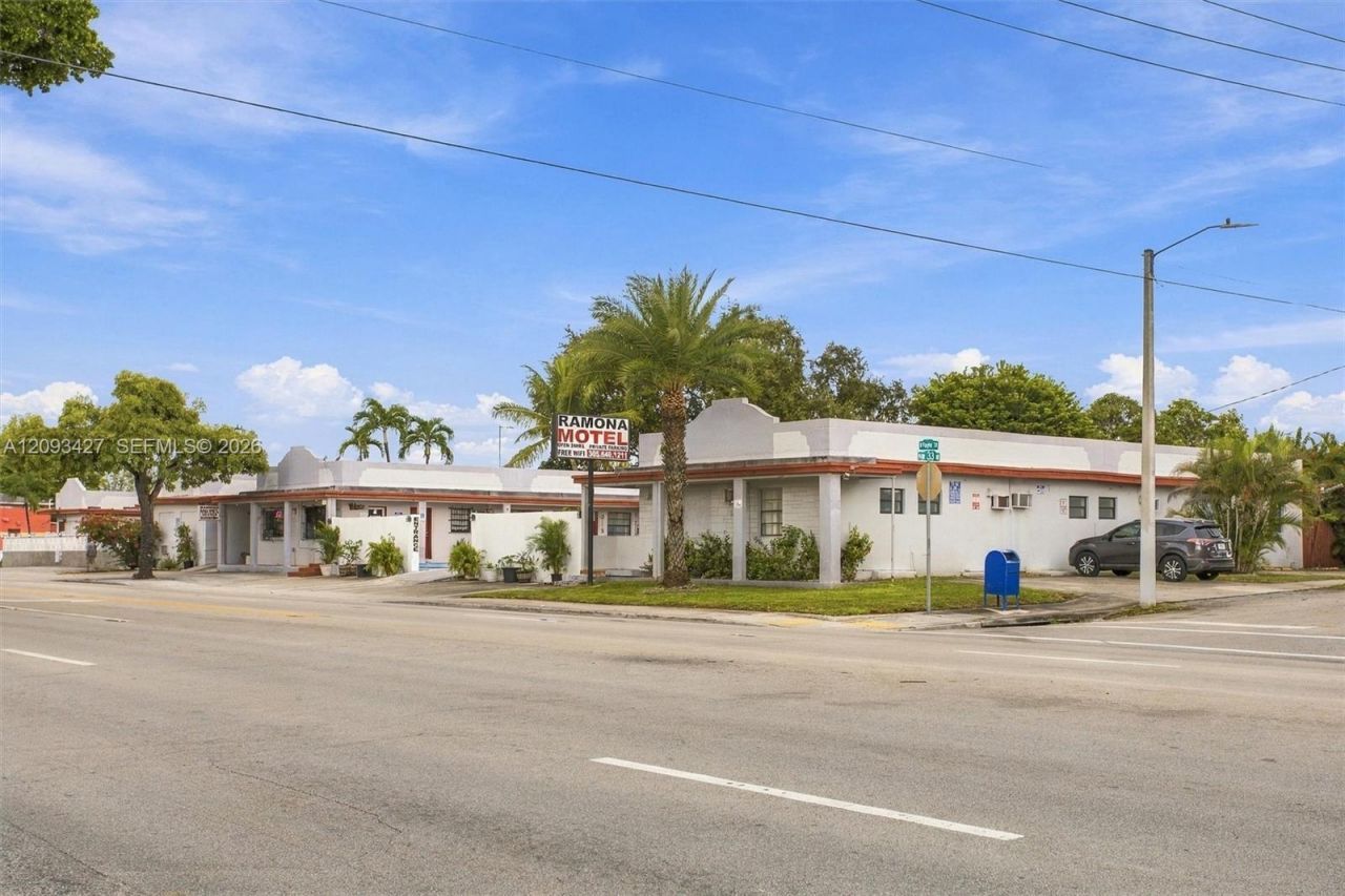3301 W Flagler St, Miami, FL 33135 Photo