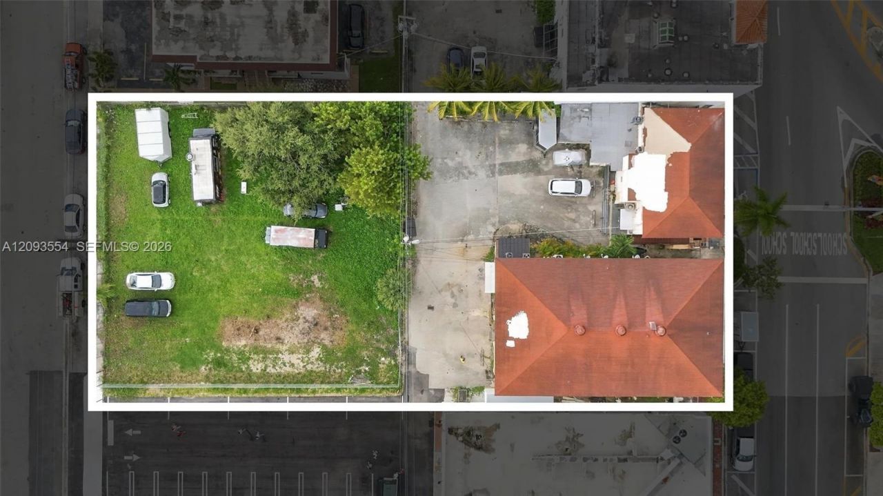 2554 SW 8th St , Miami, FL 33135 Photo