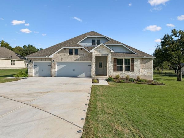 192 Tom Kite DR , Burnet, TX 78611