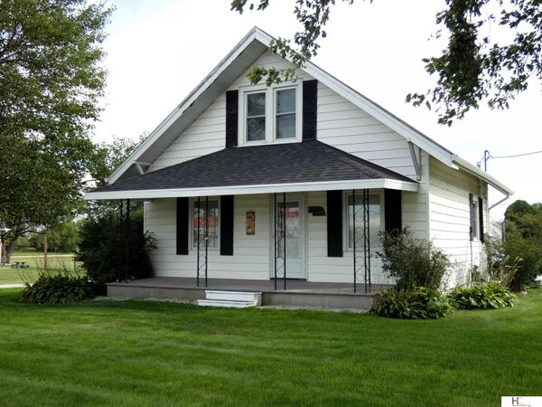 1505 2nd Street, Friend, NE 68359