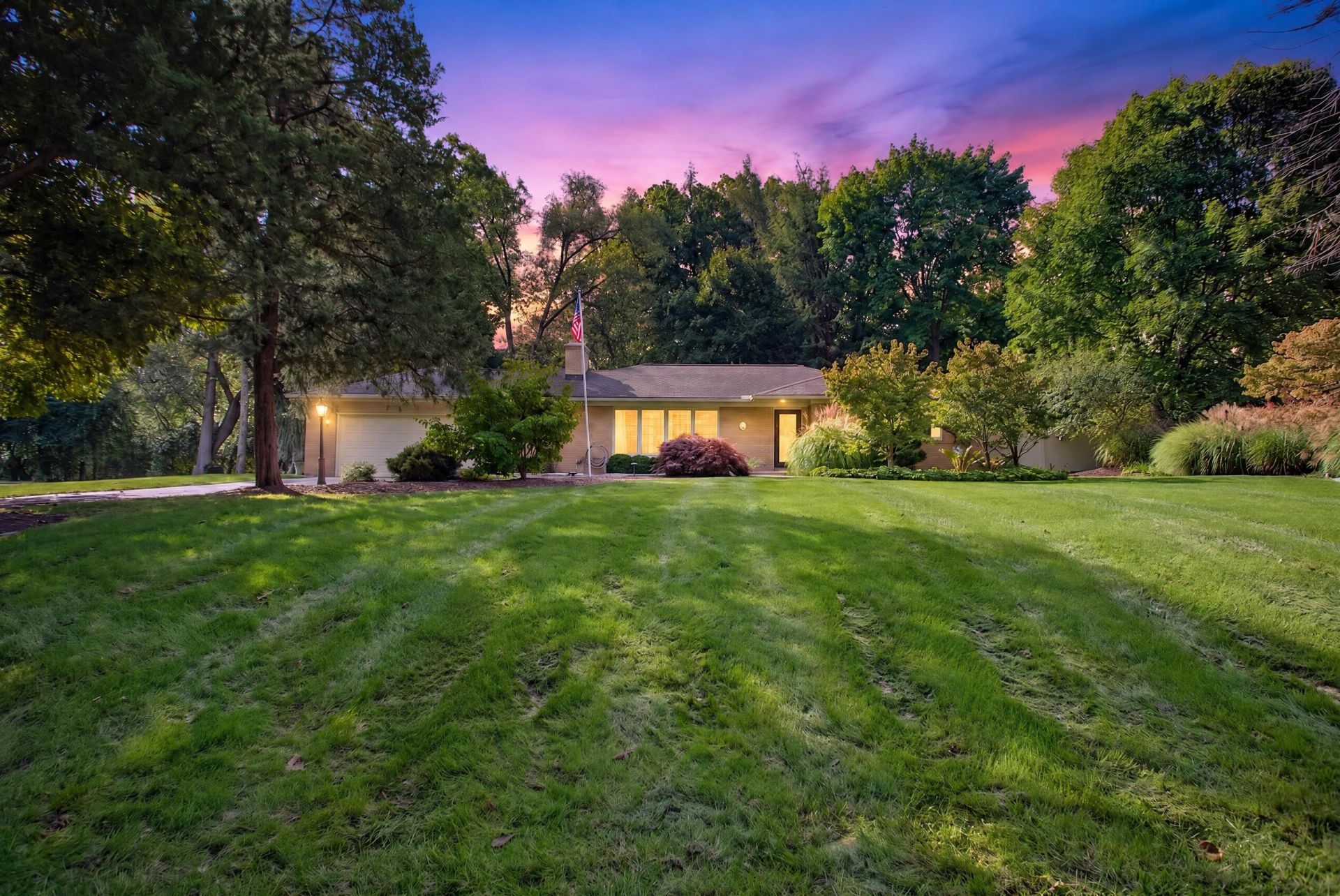 1325 Austscot Drive, Jackson, MI 49203 Main Photo