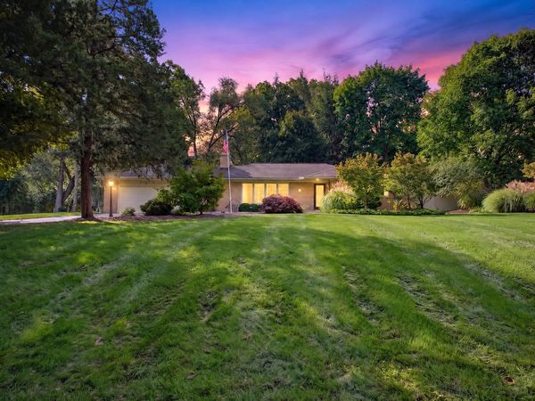 1325 Austscot Drive, Jackson, MI 49203