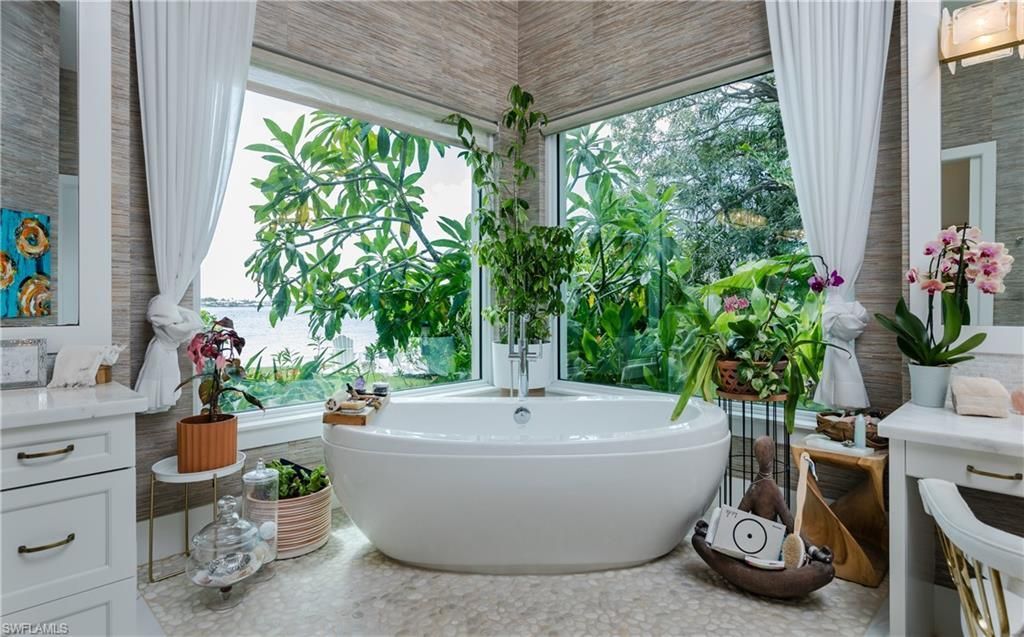 911 Aqua Ln , Fort Myers, FL 33919 Photo