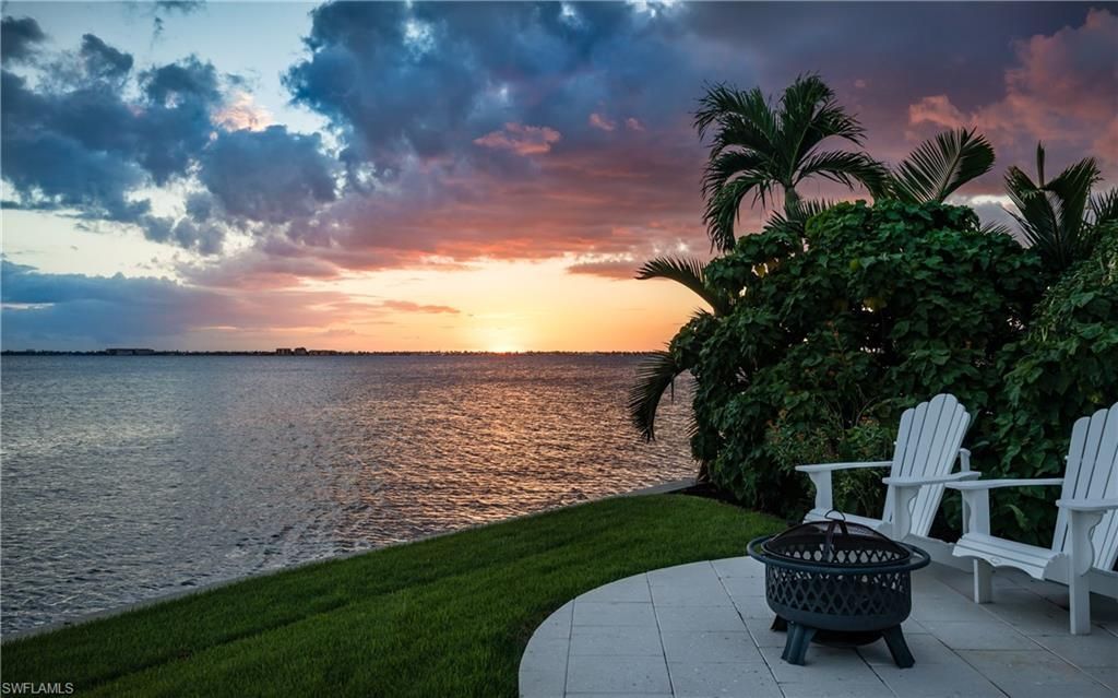 911 Aqua Ln , Fort Myers, FL 33919 Photo
