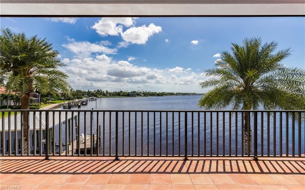 911 Aqua Ln , Fort Myers, FL 33919 Photo