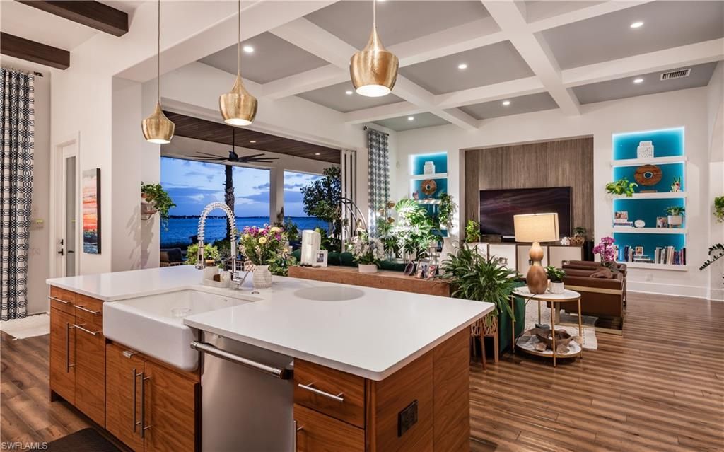 911 Aqua Ln , Fort Myers, FL 33919 Photo