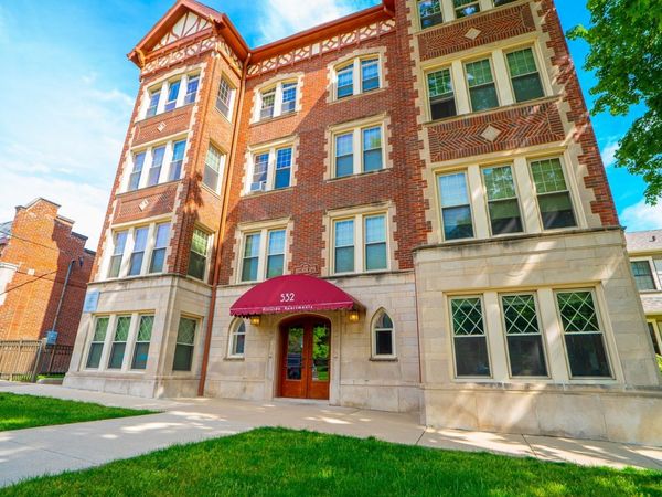532 Hillside Avenue , Unit 2W, Glen Ellyn, IL 60137