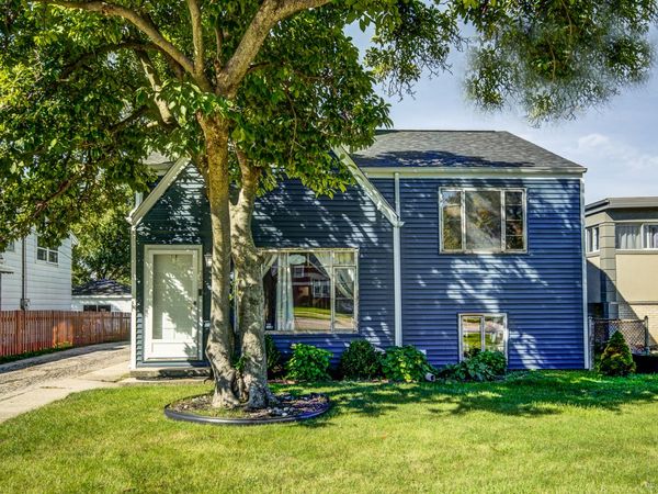 754 S York Street , Elmhurst, IL 60126