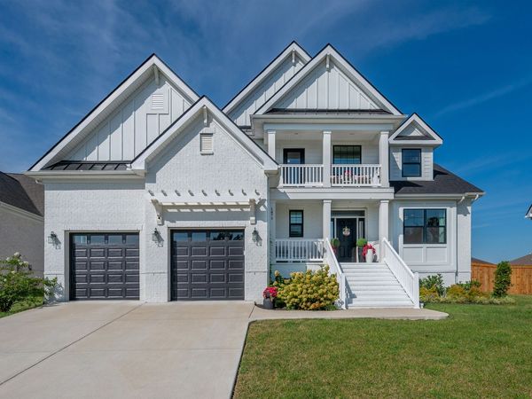 1071 Oakhall Dr, Mount Juliet, TN 37122