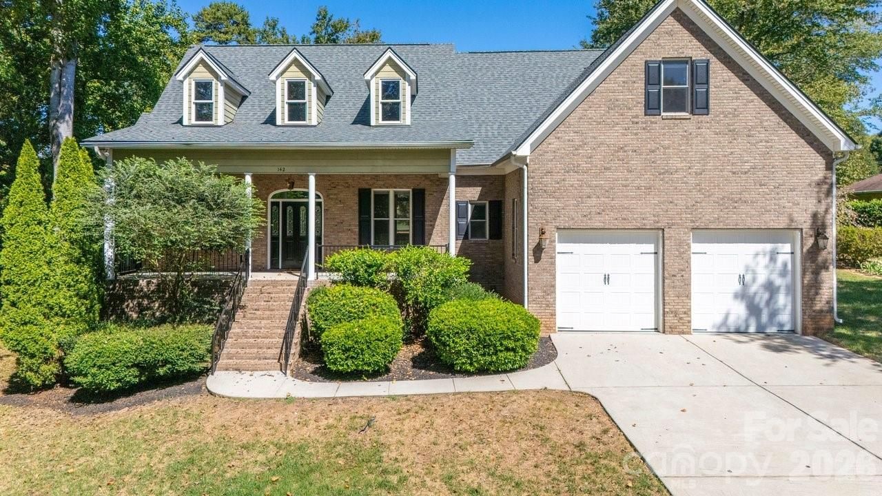 142 Fairway Drive , Mooresville, NC 28117 Main Photo