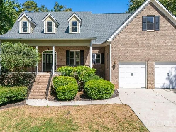 142 Fairway Drive , Mooresville, NC 28117
