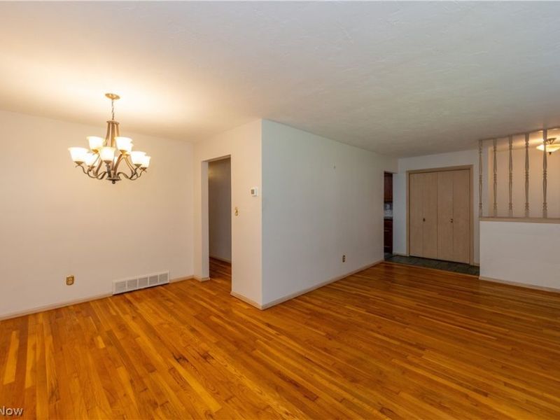 4632 Anderson Road, South Euclid, OH 44121 Photo 10