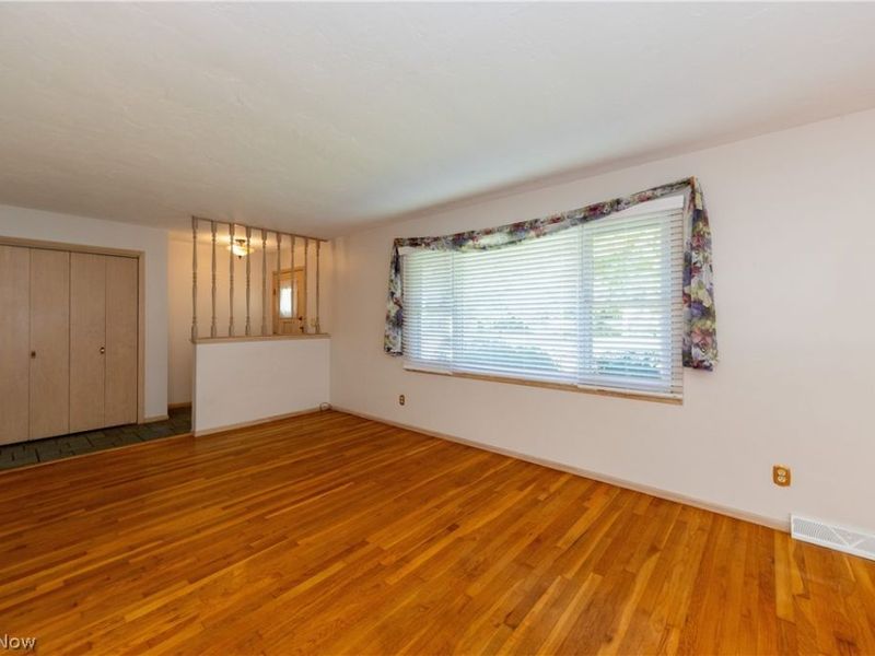 4632 Anderson Road, South Euclid, OH 44121 Photo 5