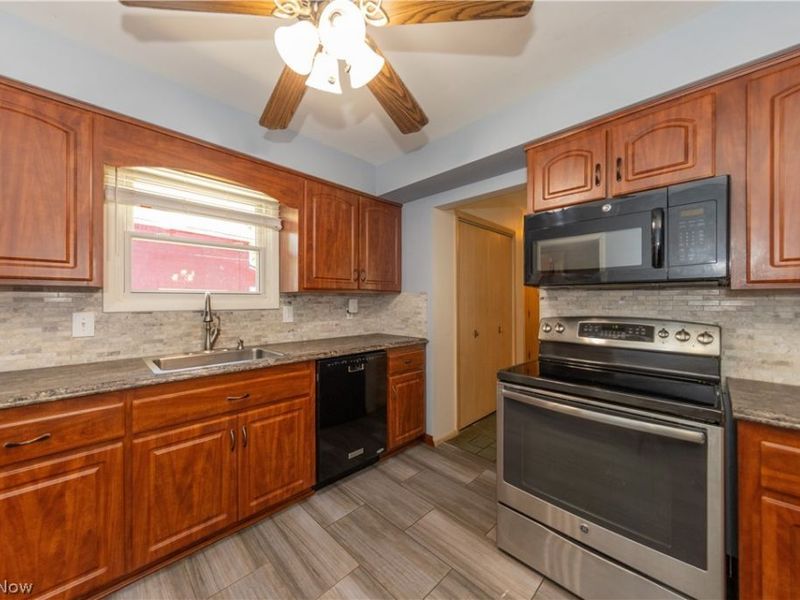 4632 Anderson Road, South Euclid, OH 44121 Photo 9