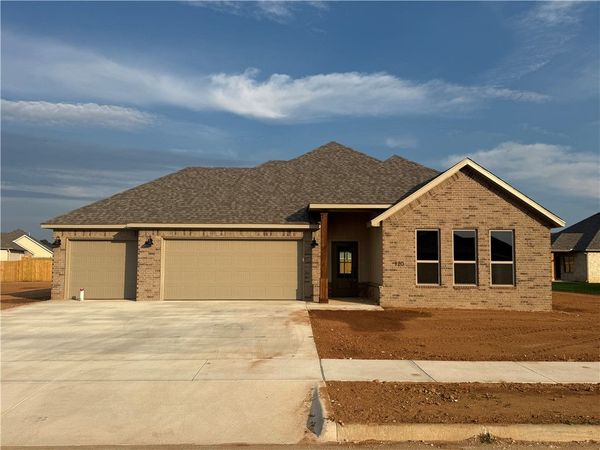120 Bloodhound Avenue , Farmington, AR 72730