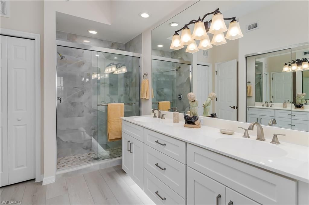 6700 Beach Resort Dr , Unit 5, Naples, FL 34114 Photo