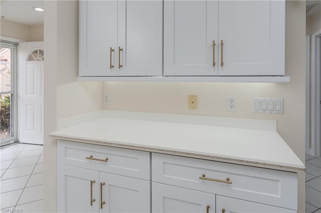 6700 Beach Resort Dr , Unit 5, Naples, FL 34114 Photo
