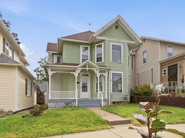 204 W 6TH, Muscatine, IA 52761