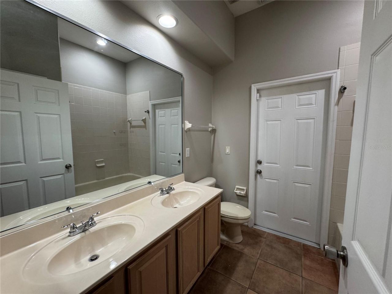 2521 Roat Drive , Orlando, FL 32835 Photo