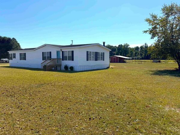 4116 Azalea Rd, Coward, SC 29530