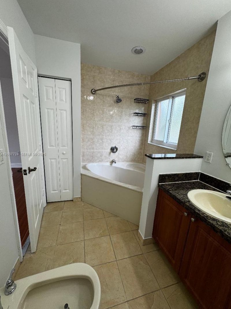 5988 SW 8th St, Unit 1, West Miami, FL 33144 Photo