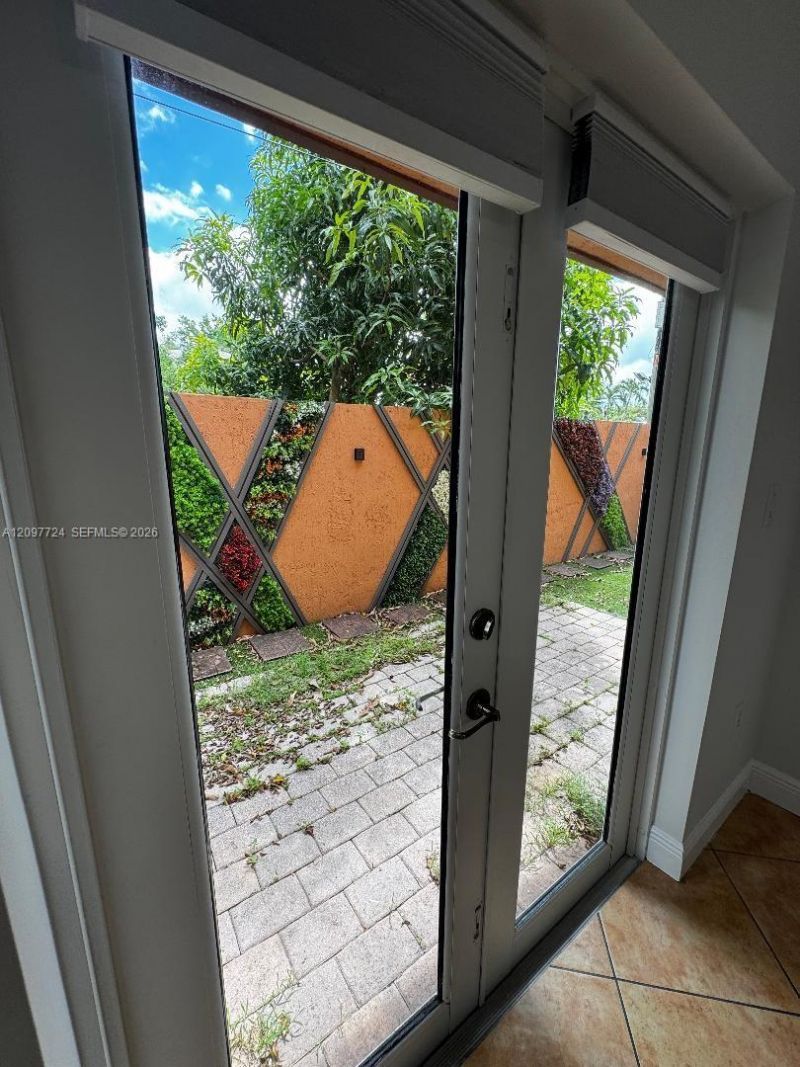 5988 SW 8th St, Unit 1, West Miami, FL 33144 Photo
