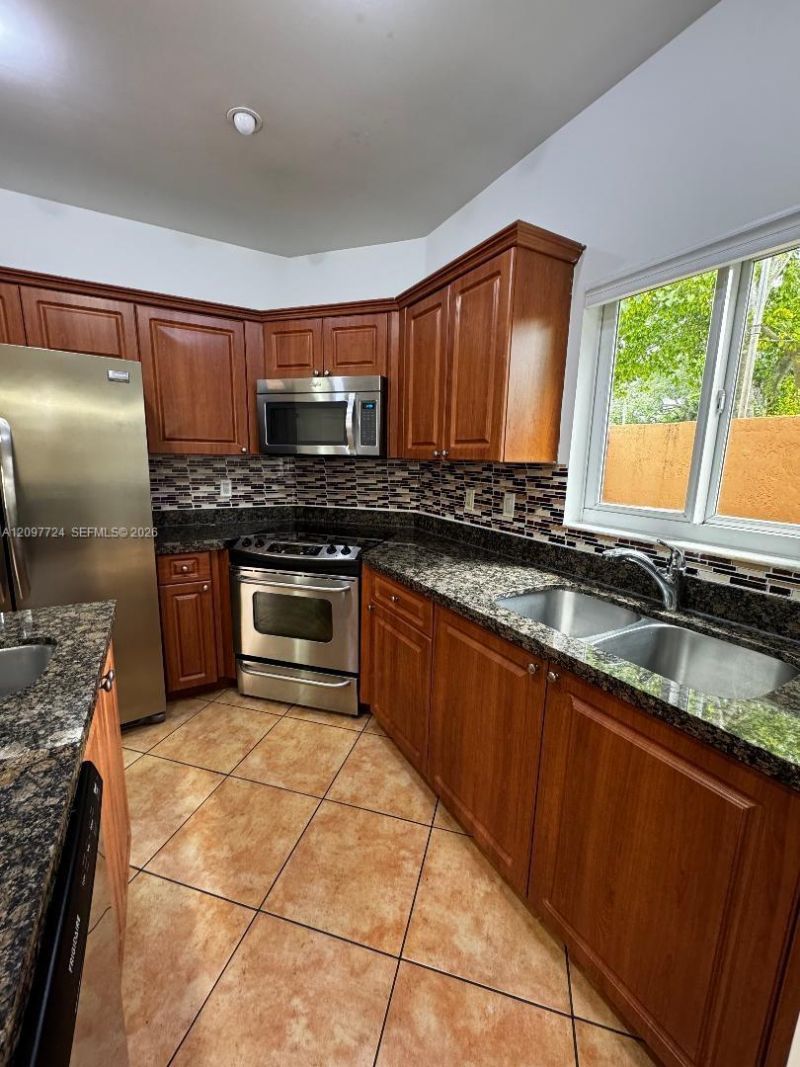 5988 SW 8th St, Unit 1, West Miami, FL 33144 Photo