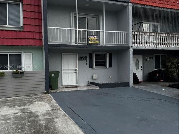 811 W 79th Pl , Unit 811, Hialeah, FL 33014