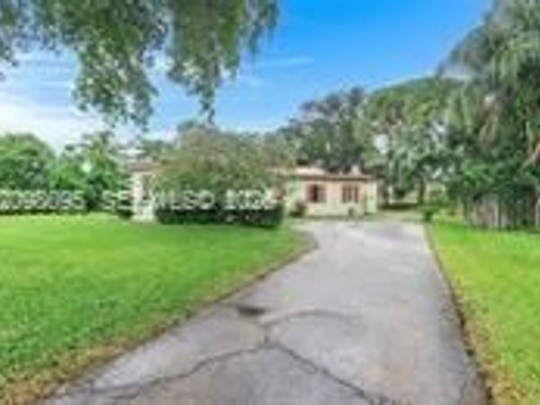 Lauderhill, FL 33351