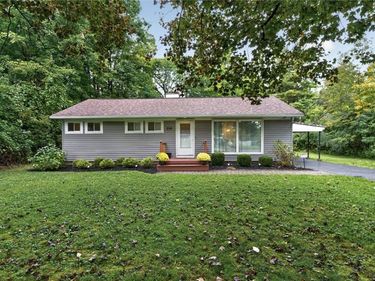 214 Saint Patrick Drive, Rochester, NY 14623